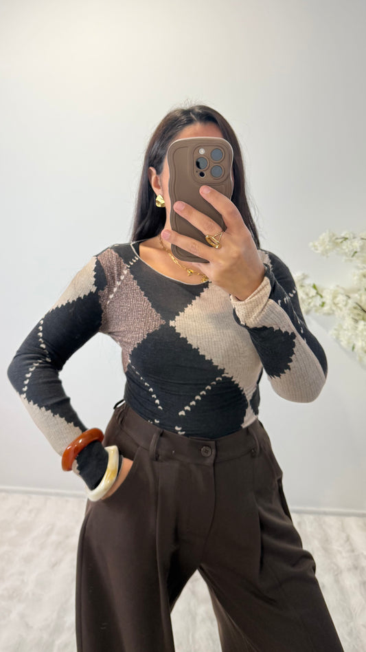 HAUT LOSANGES CACHEMIRE NOIR (Précommande envoi à partir de mercredi 10 décembre )