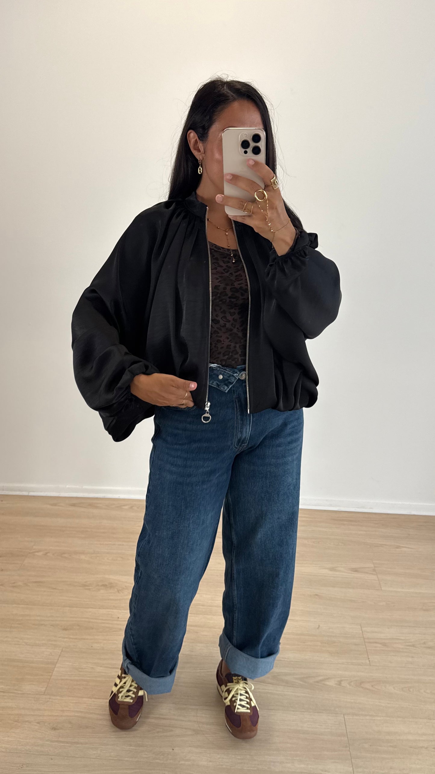 BOMBERS ANA BLACK