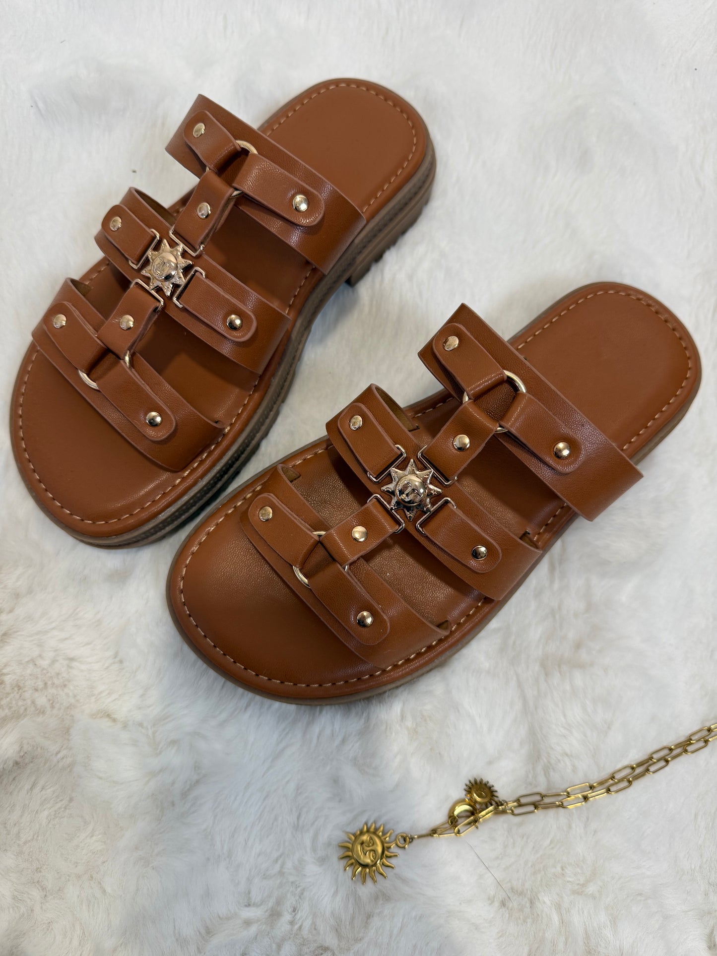 SANDALE CÉLIA CAMEL